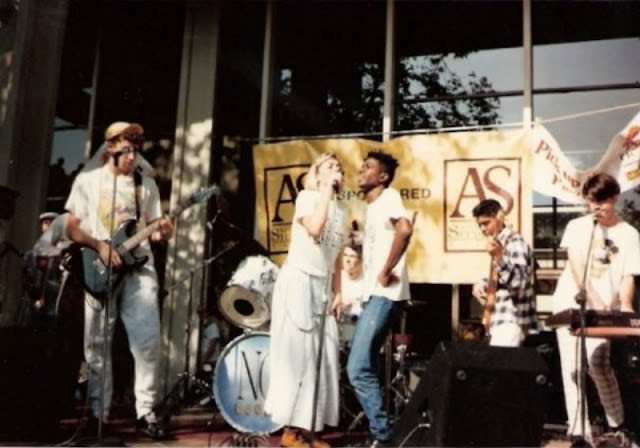 Fascinating Photos of The Early Days of No Doubt from the late 1980s