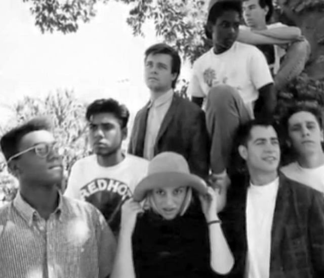 Fascinating Photos of The Early Days of No Doubt from the late 1980s