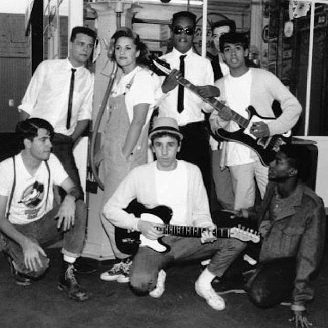 Fascinating Photos of The Early Days of No Doubt from the late 1980s