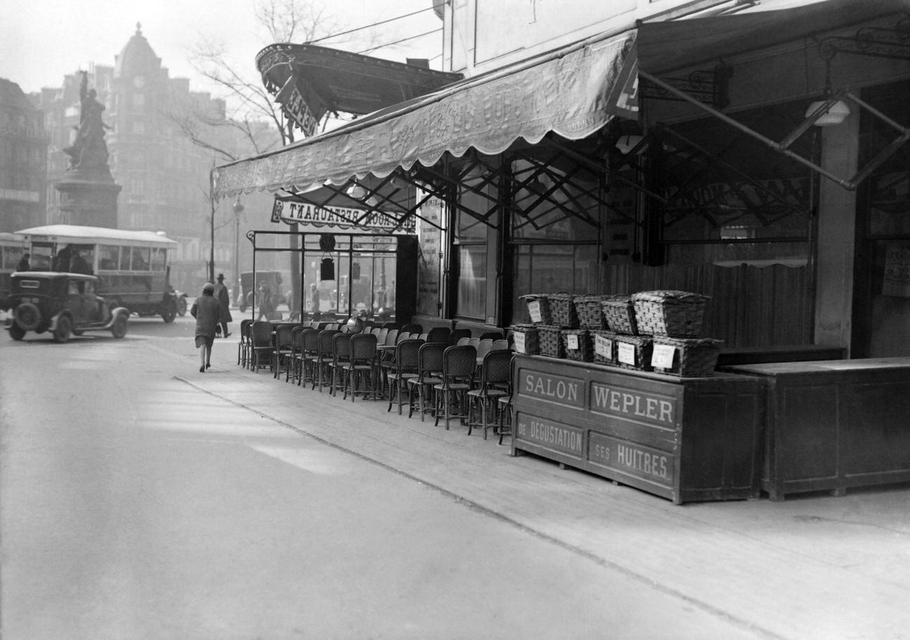 Brasserie Wepler with Oyster Stand, Place de Clichy, Paris, March 1929