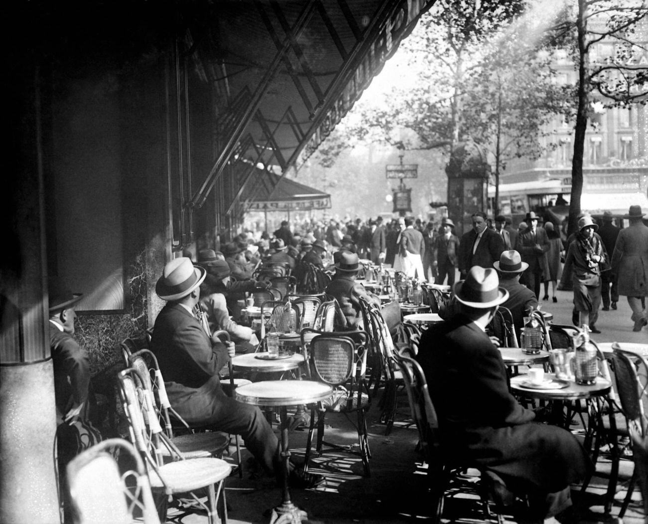 Terrace of the Cafe de la Paix, Paris, 1920