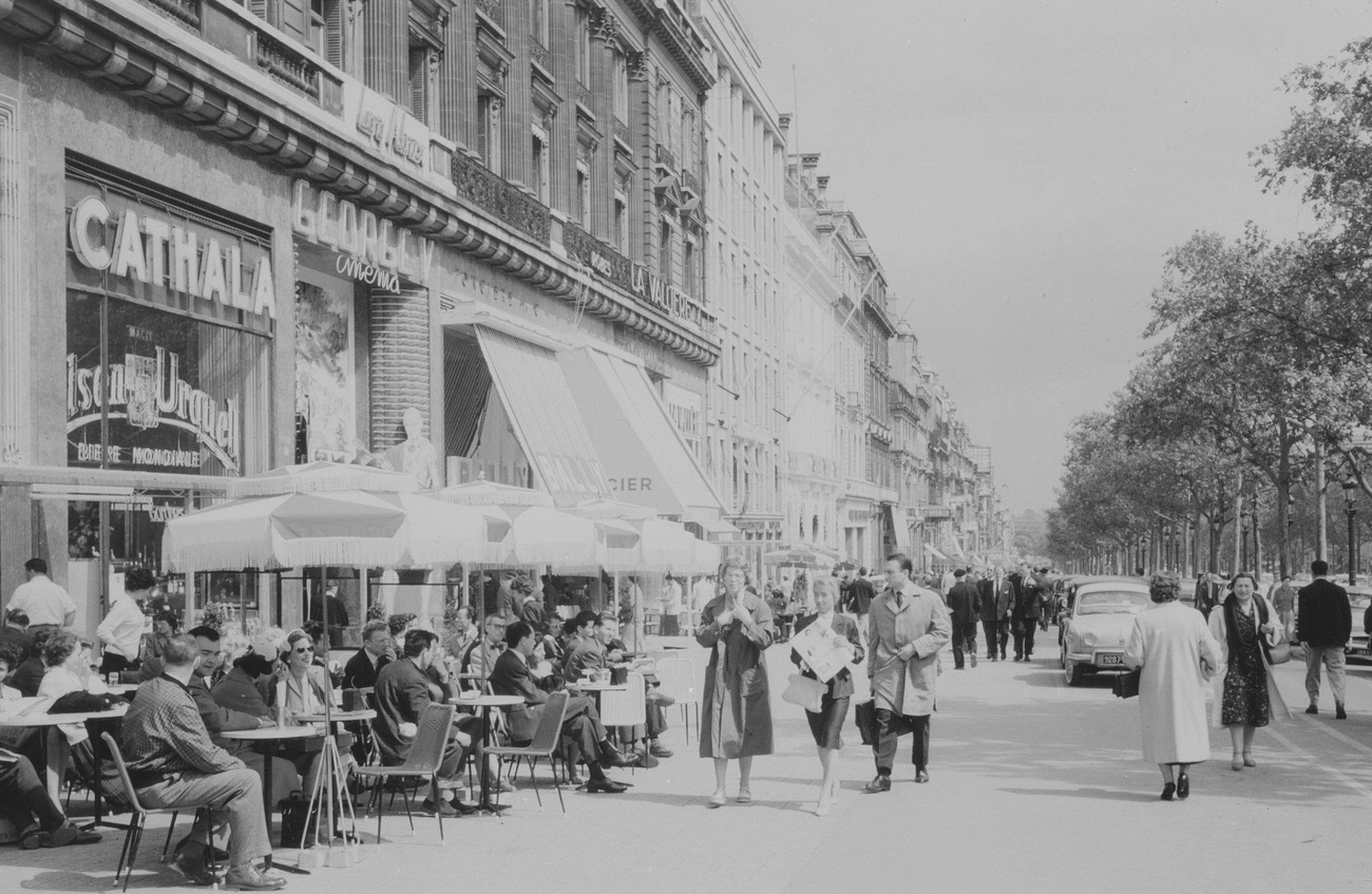 Sidewalk Cafe on the Champs-Elysees, Paris, Undated