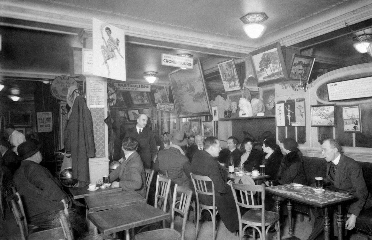 Café de la Rotonde, Paris, France, 1933