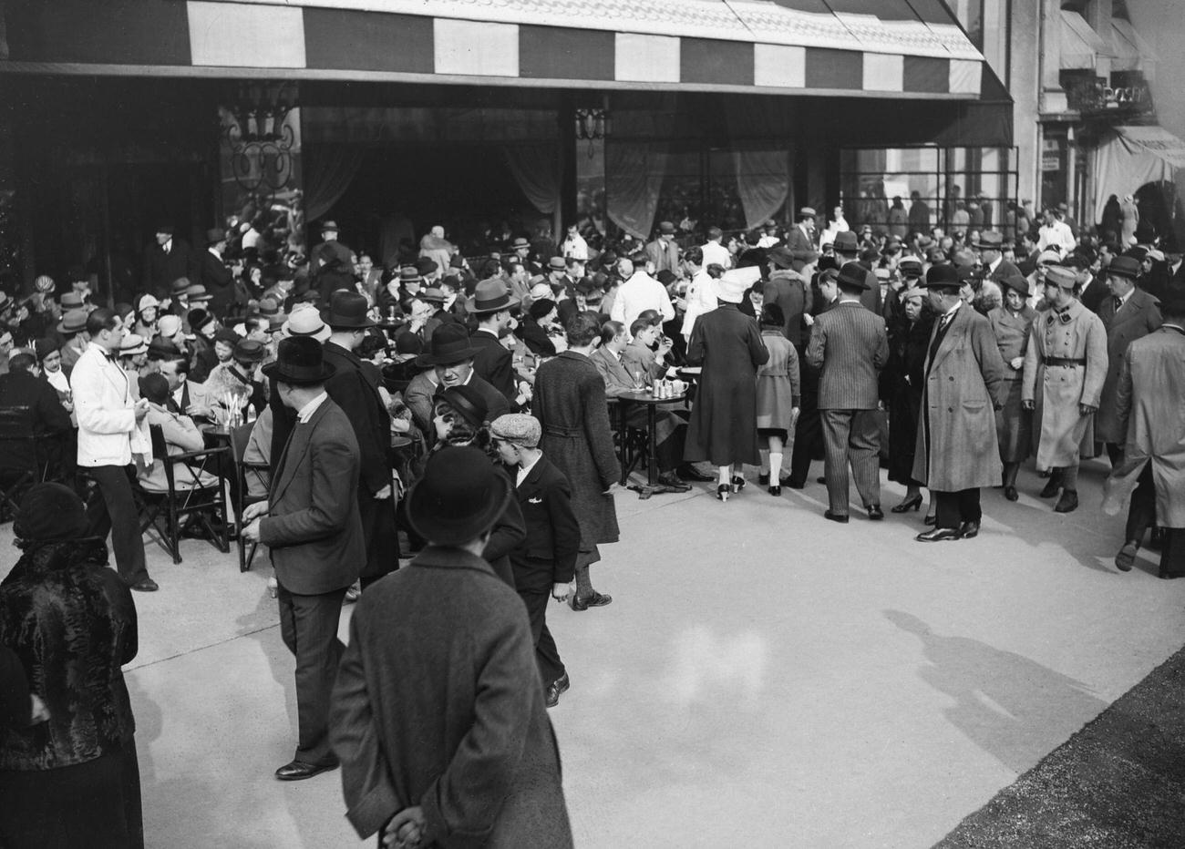 Crowded Cafe Terrace, Champs Elysées, Paris, 2 April 1934
