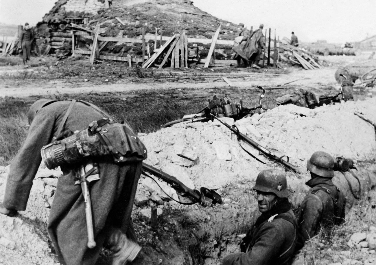 German Soldiers in Soviet Defense Positions, Leningrad, October 1941