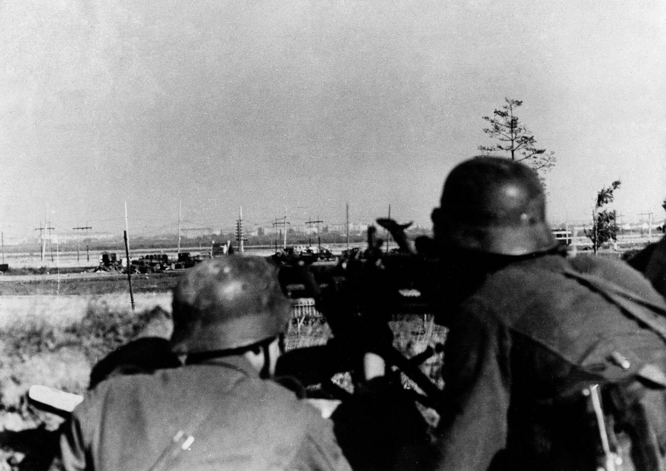 German Machine-Gun Position, Leningrad, October 14, 1941