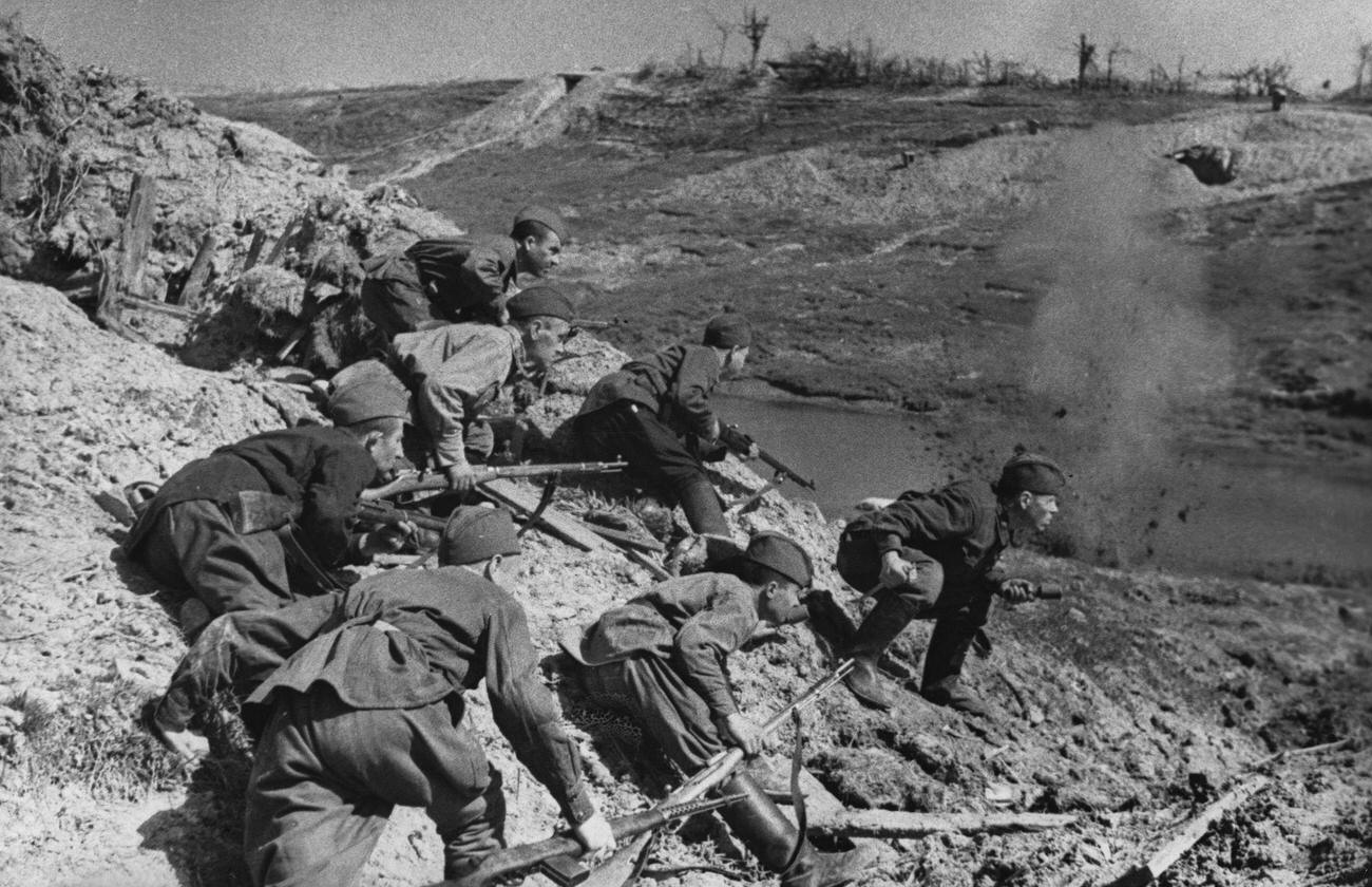 Soviet Troops Counter-Attacking During Siege of Leningrad