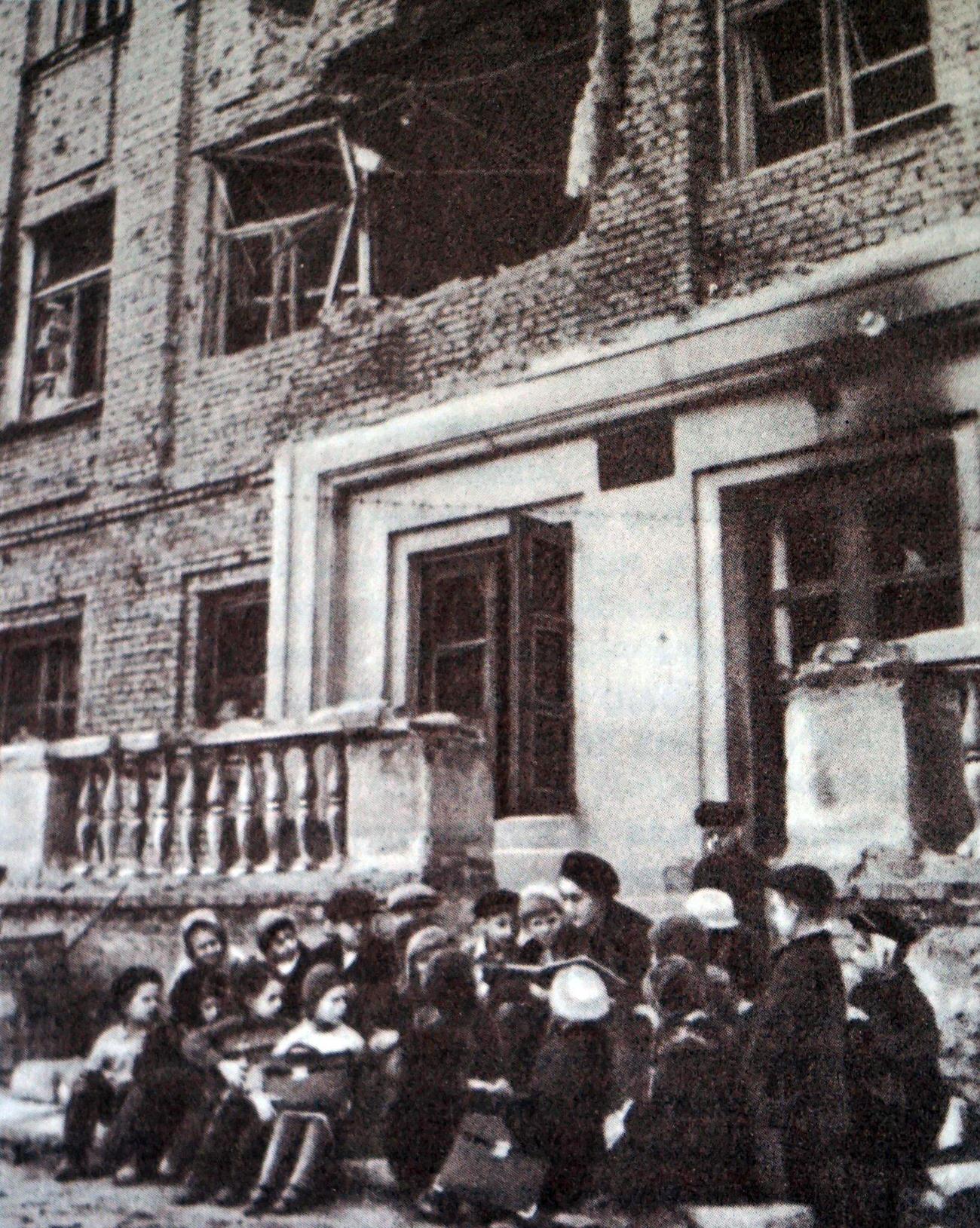 Lessons in the Ruins During the Siege of Leningrad, 1941