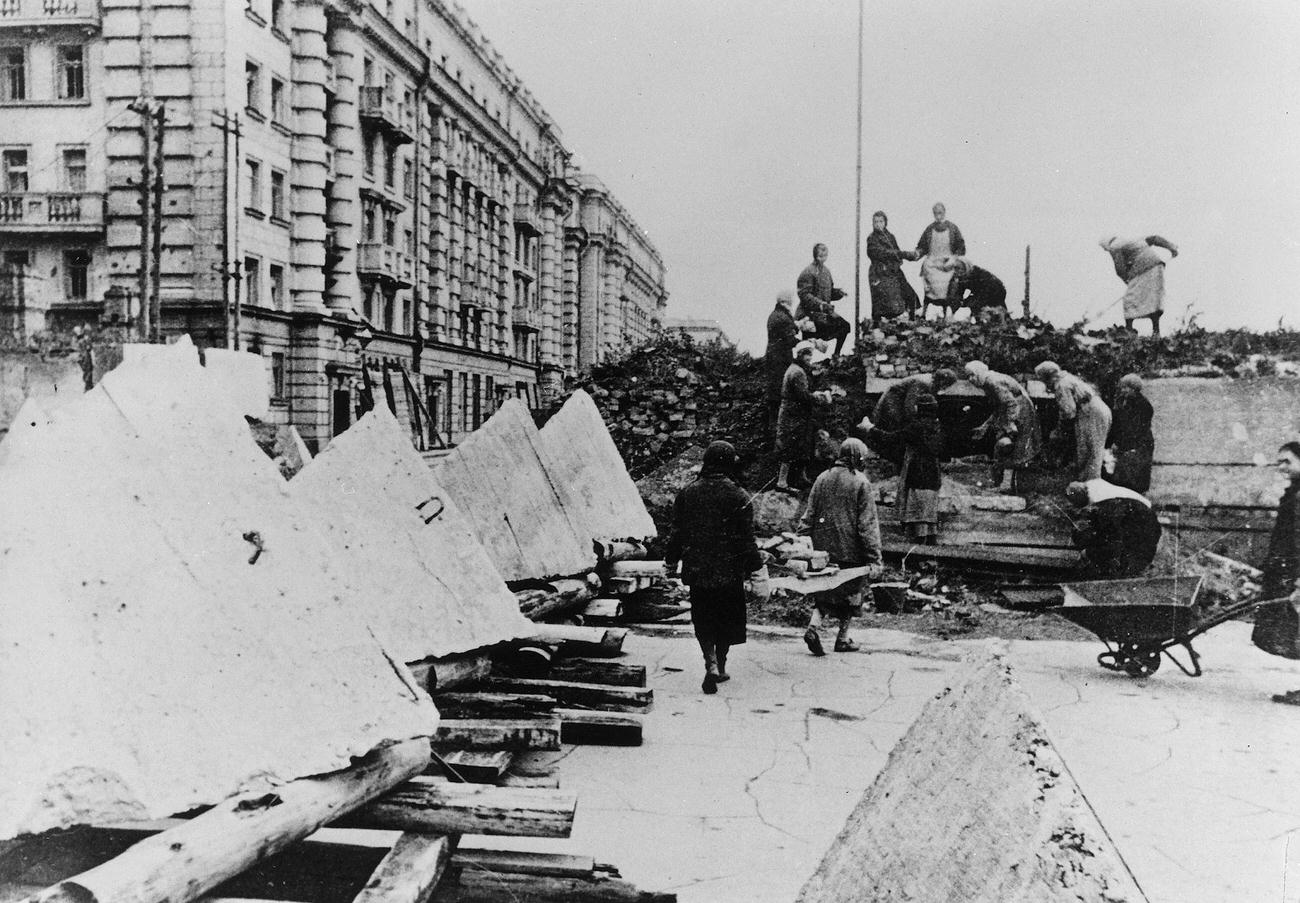 Civilians Building Defense Lines in Leningrad, August 1941