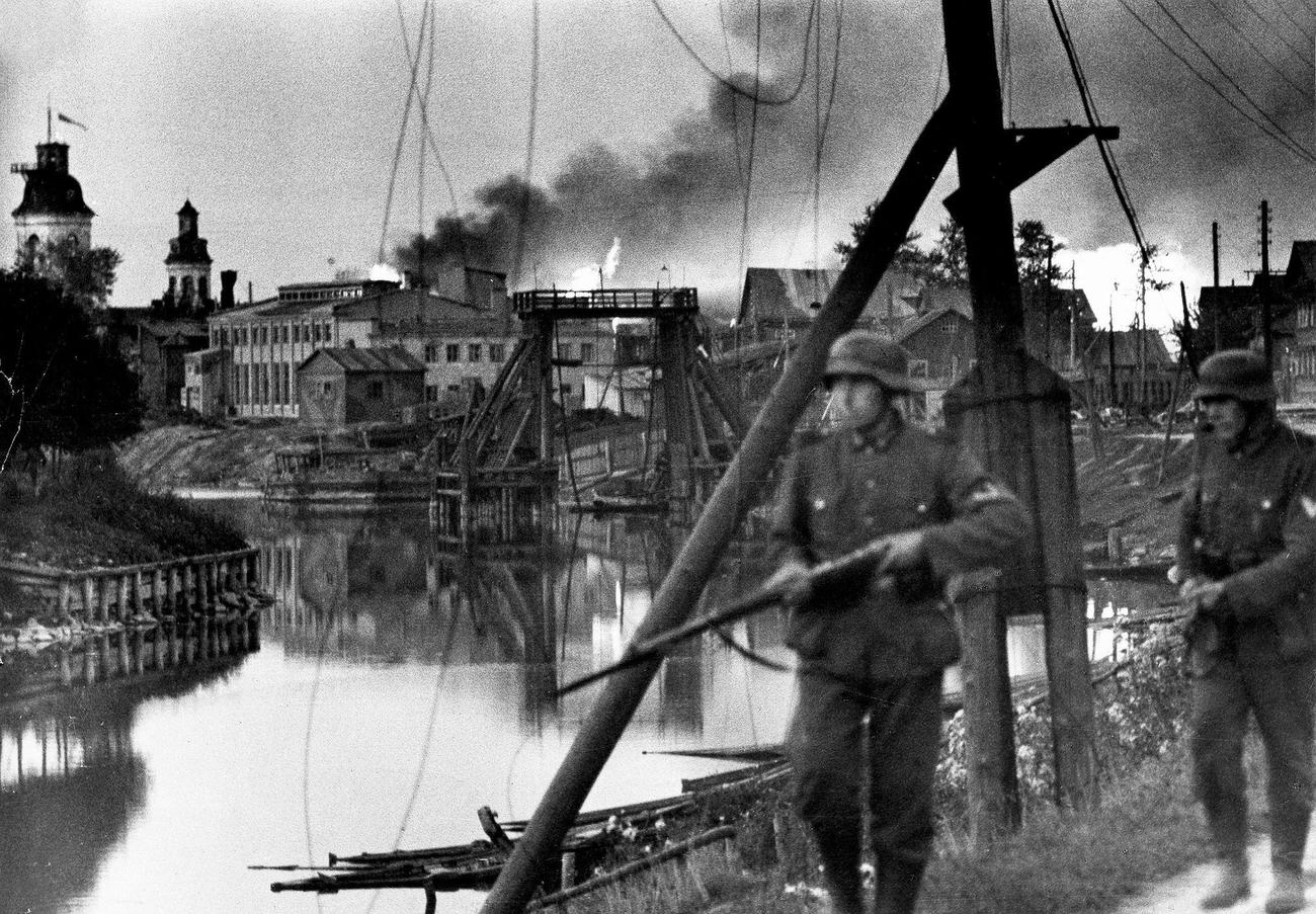 German Army Captures Schluesselburg, Encircling Leningrad, September 8, 1941