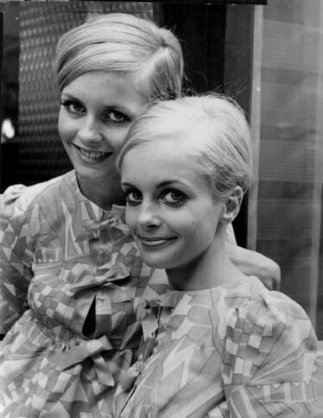 Twiggy and Her Lookalike: A Snapshot from 1967