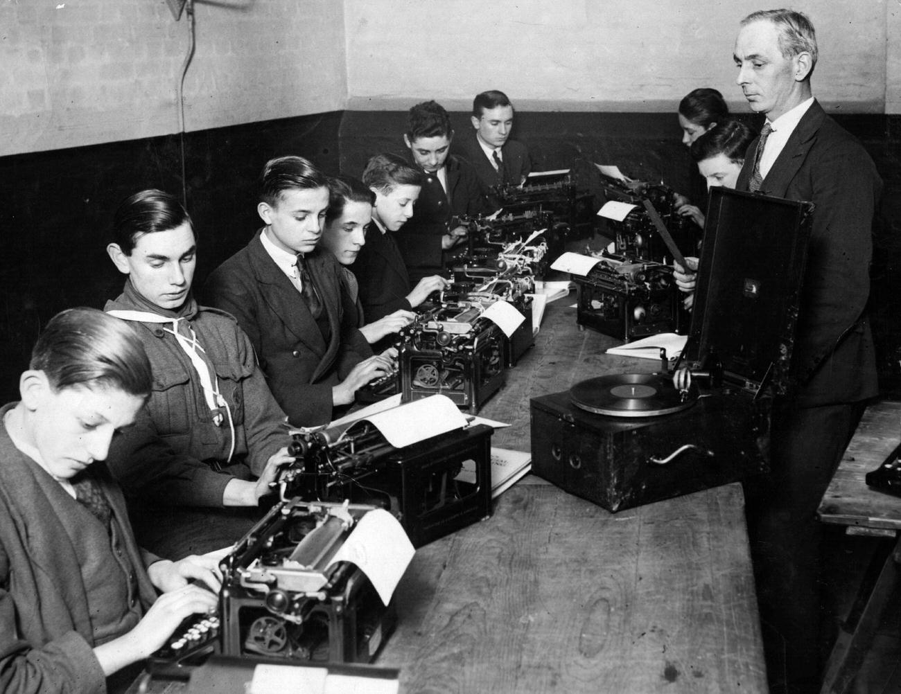 Boys from London Homepaper Offices in typewriting class, circa 1930.