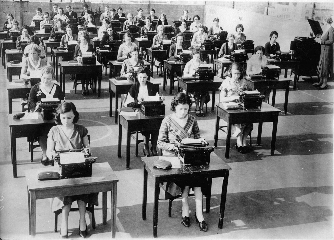 Typewriting instruction at Southwestern University, Georgetown, 1931.