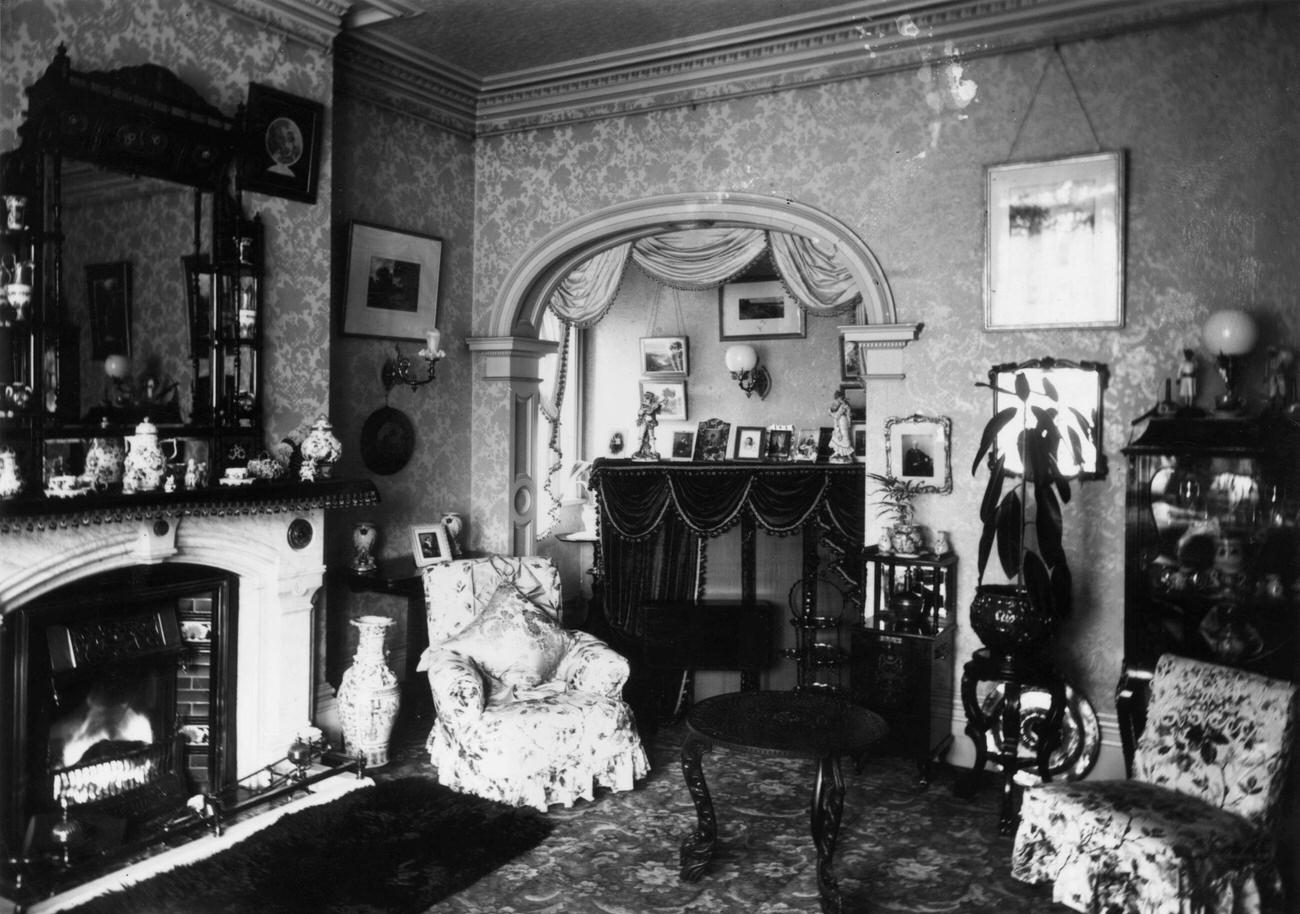 A late Victorian drawing room, 1890.