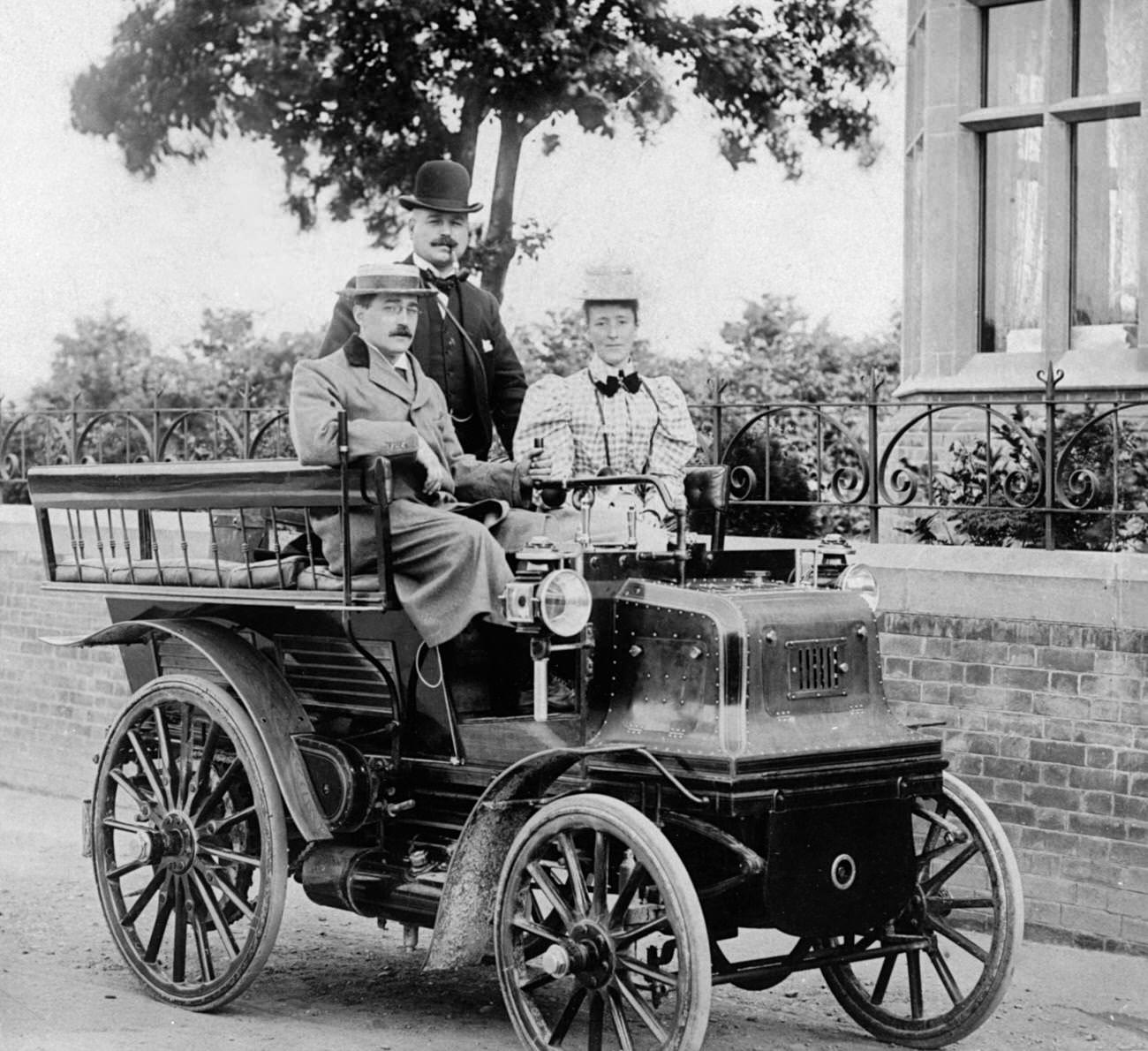 1898 Daimler Wagonette.