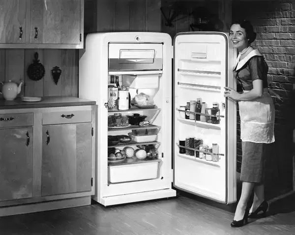 International Harvester refrigerator ad, circa 1950.