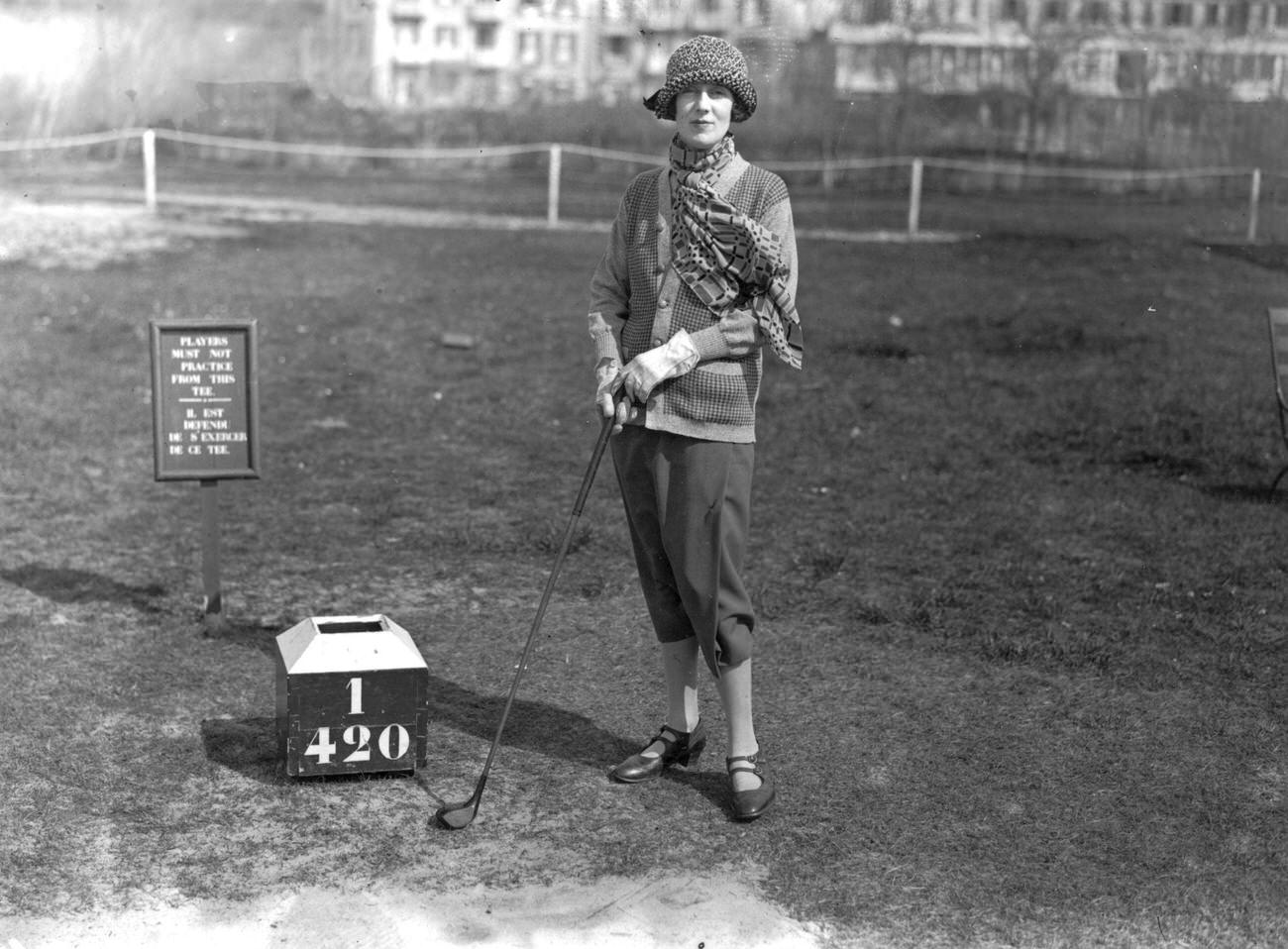 Society lady playing golf, Le Touquet, April 21, 1924.