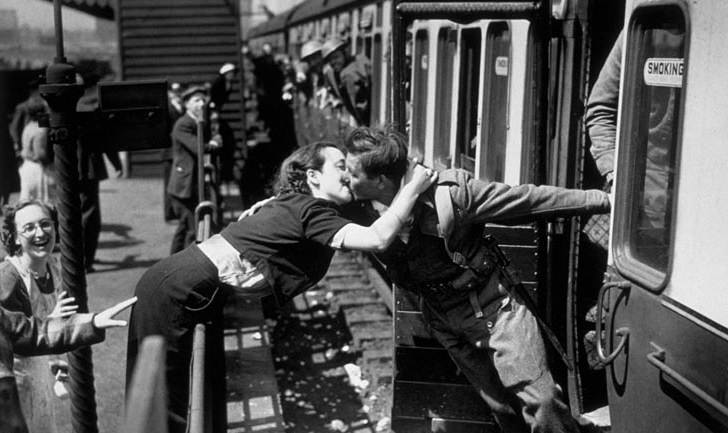 Goodbye Kisses During War