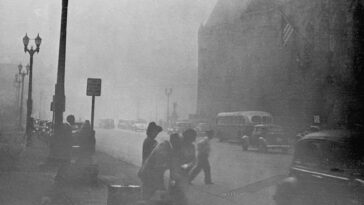 Pittsburgh smoky skies 1940s 1950s