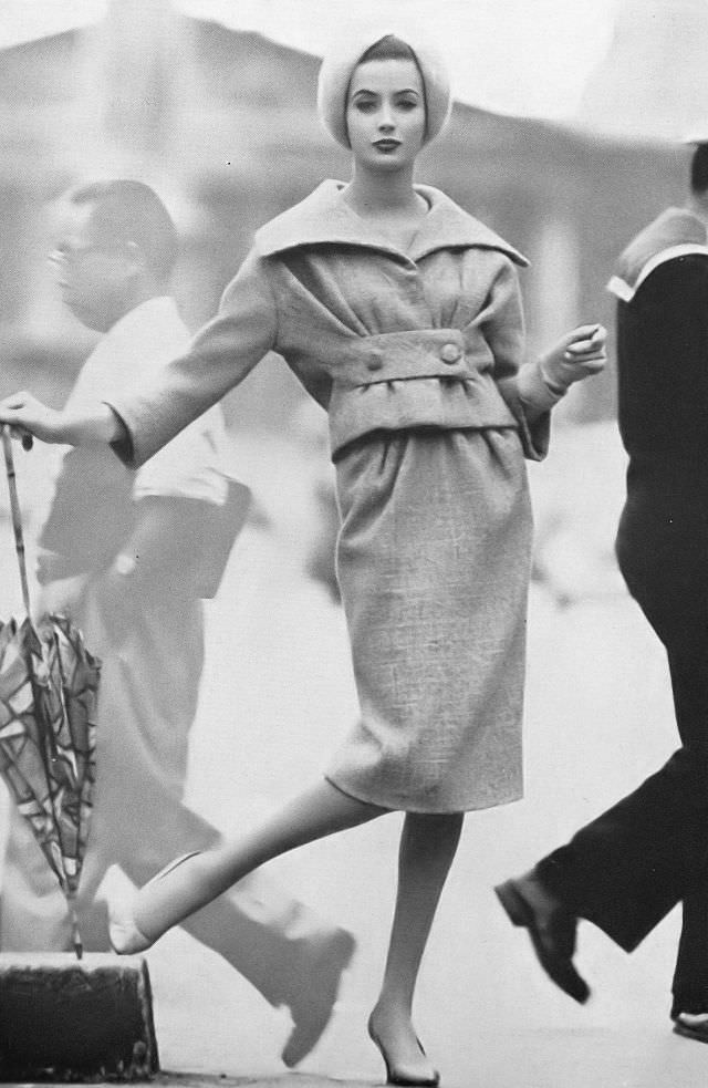 Gitta Schilling in tweed suit by Lanvin-Castillo, October 1958.