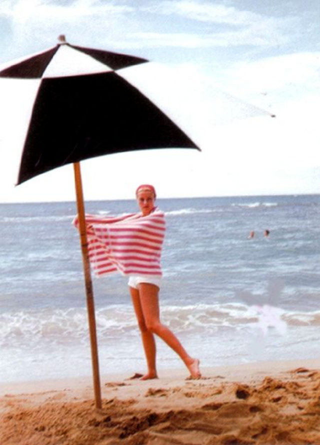 Snapshots of Grace Kelly's Serene 1955 Vacation in Jamaica's Tropical Paradise