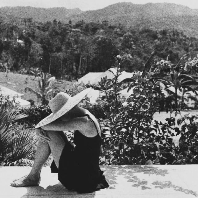 Snapshots of Grace Kelly's Serene 1955 Vacation in Jamaica's Tropical Paradise