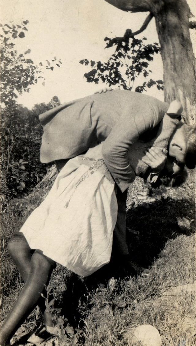 Big kiss, 1920s