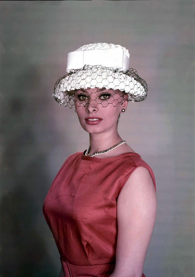 Sophia Loren wearing a hat by Jean Barthet, 1959.