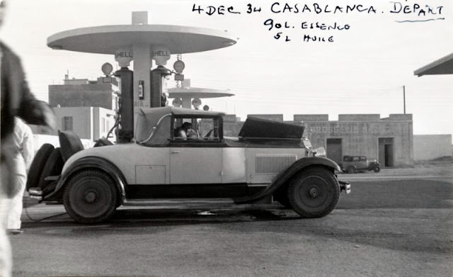 1930 Packard Standard Eight Convertible Coupe at a Shell station, December 4, 1934.