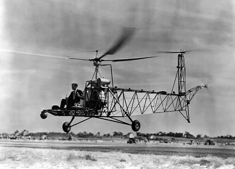 Third VS-300 configuration with a vertical tail and horizontal rotor, piloted by Charles Lester Morris on September 22, 1941.