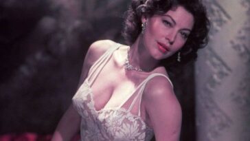 Ava Gardner in Pandora and the Flying Dutchman