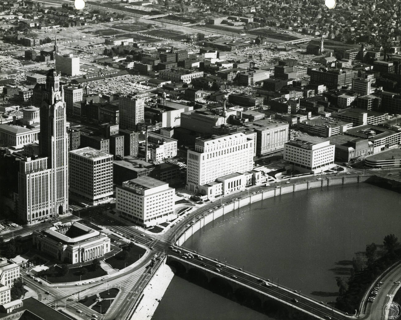 Aerial photograph of downtown Columbus looking southeast, 1965.