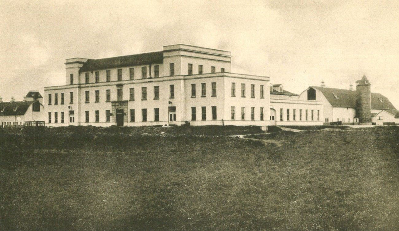 Agricultural Building on the campus of Ohio State University, Columbus, 1890s