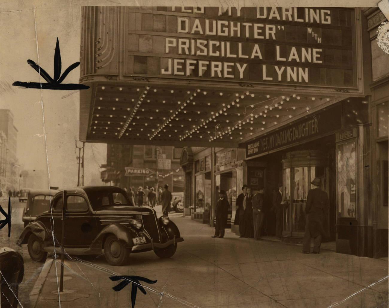 Automobile accident in front of Loew’s Broad Theater, featuring "Yes my darling daughter", 1933