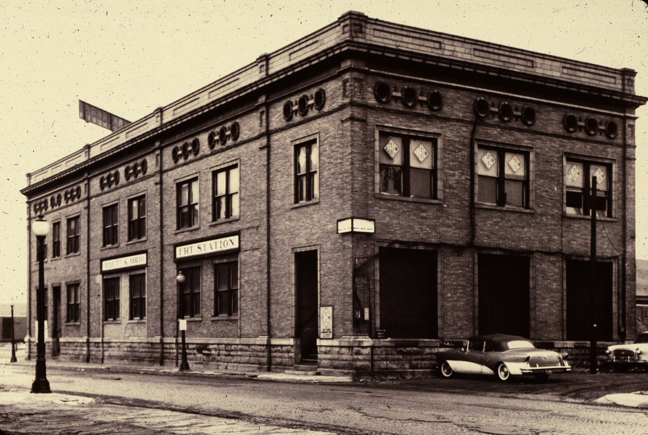 B&O Railroad freight station on Naghten Street, demolished for 3rd Street viaduct, 1959.