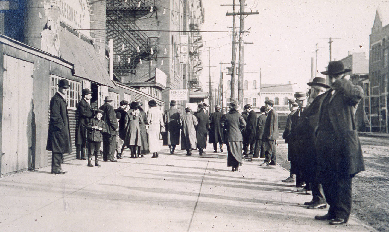 Billy Sunday Tabernacle, evangelist Billy Sunday's church services, 1913