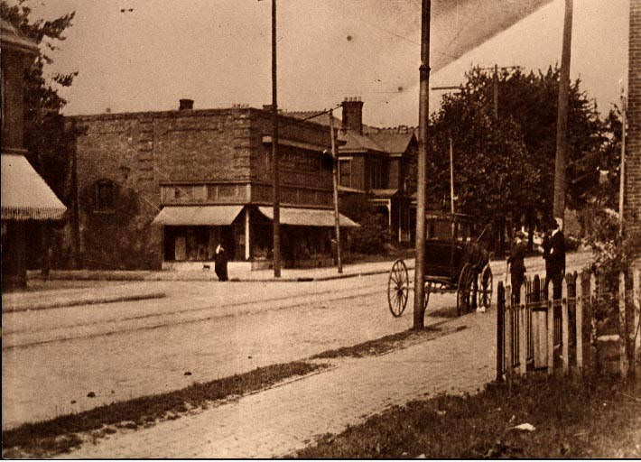 Carriage in front of Leo J. Dietlin's Dry Goods Store, 410 East Schiller Avenue, 1910.