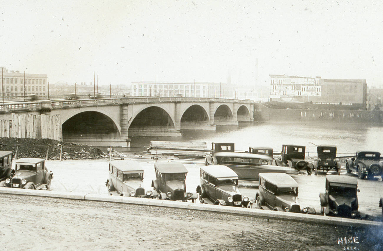 Broad Street Bridge, photograph from 1921.