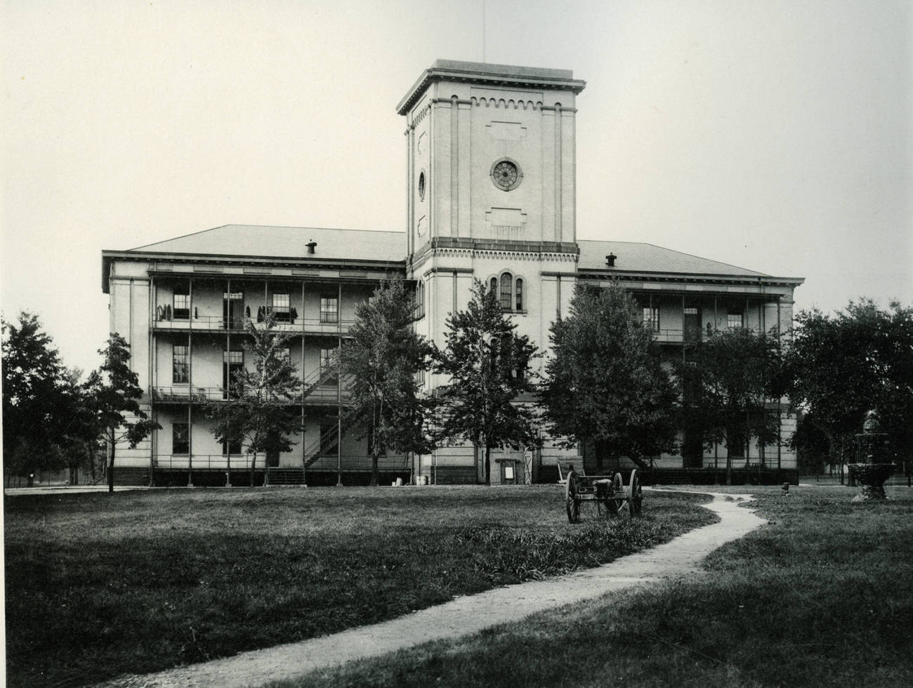 Columbus Barracks, also known as Fort Hayes, originally Arsenal storing small arms during Civil War, construction began November 1863, completed in 1864, later became recruiting center and renamed Columbus Barracks in 1875, renamed Fort Hayes in 1922, declared excess property in 1965, now part of Columbus Public Schools, Circa 1900.