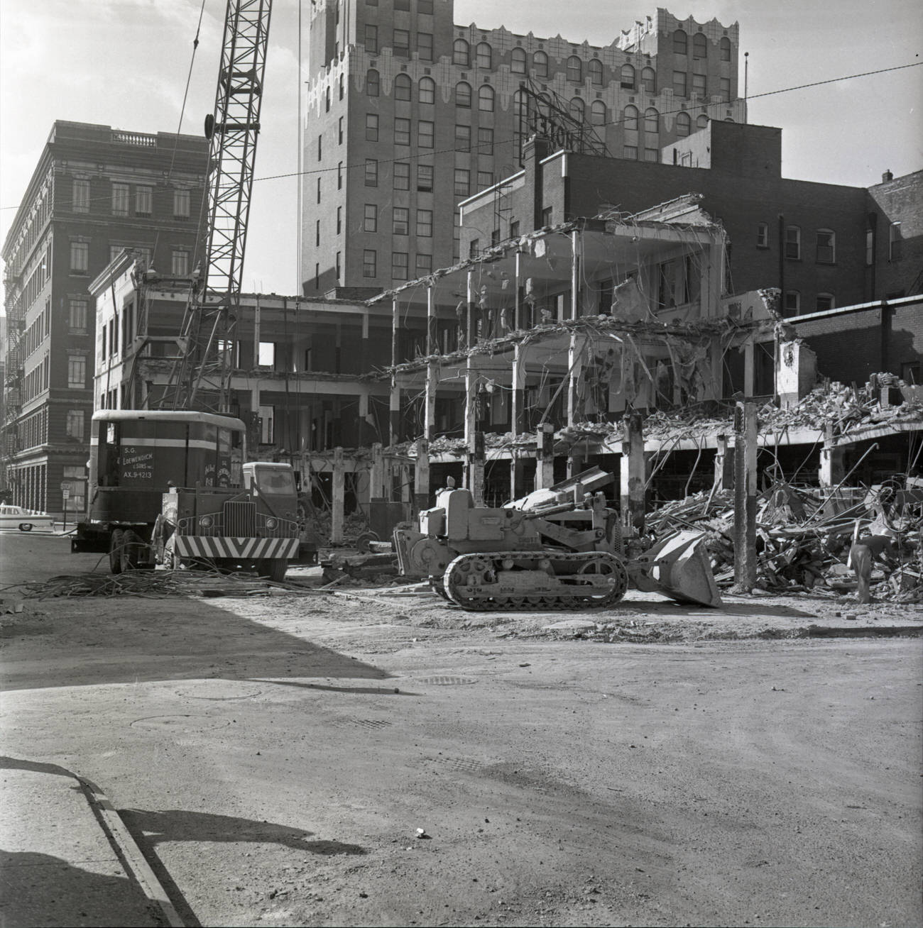 Columbus Citizen Building demolition, 1960.