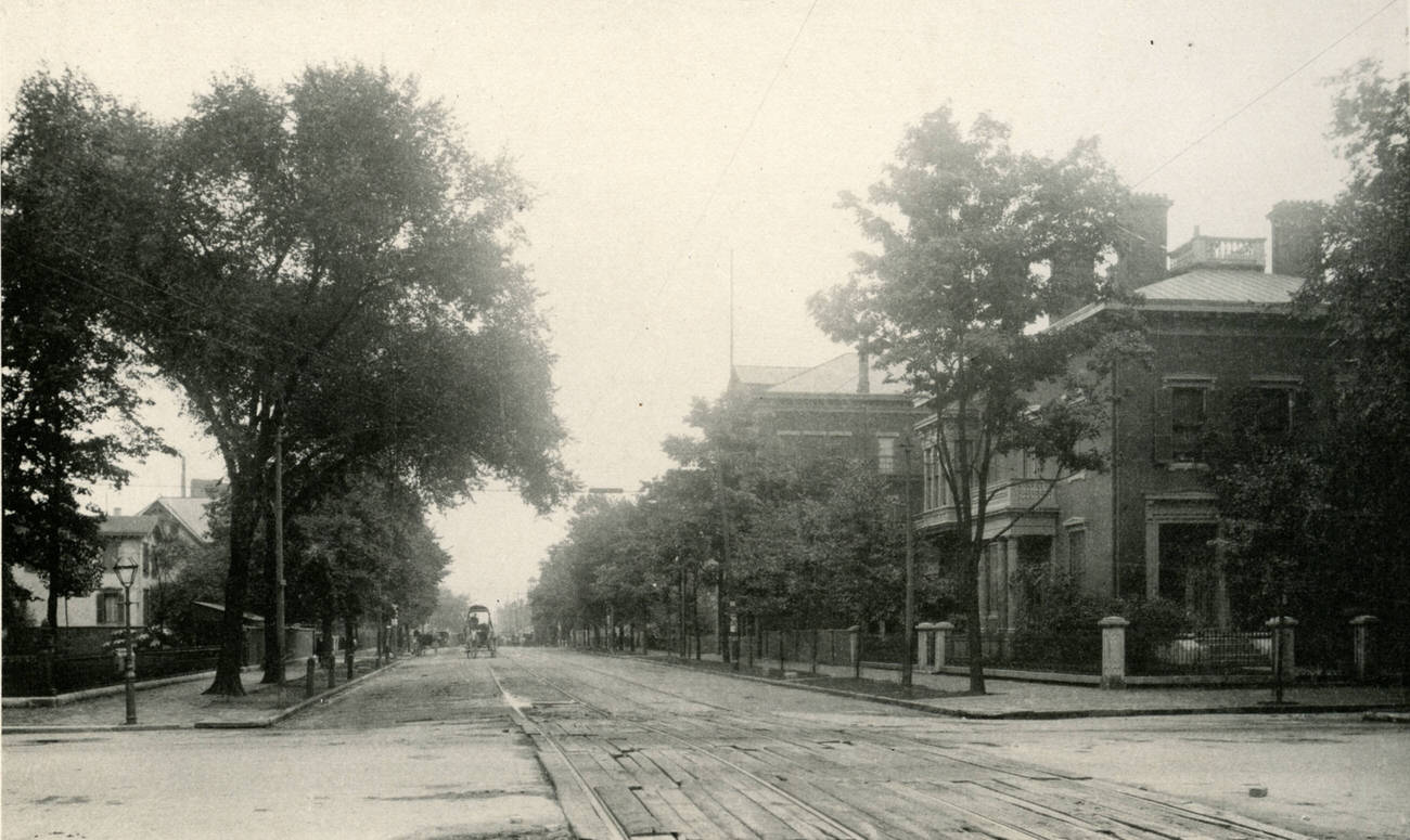 Fourth Street south from Broad Street featuring Baldwyn Gwynne house and Lucretia Phelps English and Classical School, Columbus, 1897.