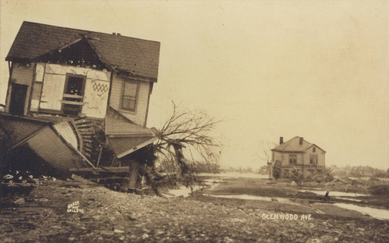Glenwood Avenue after the 1913 flood.