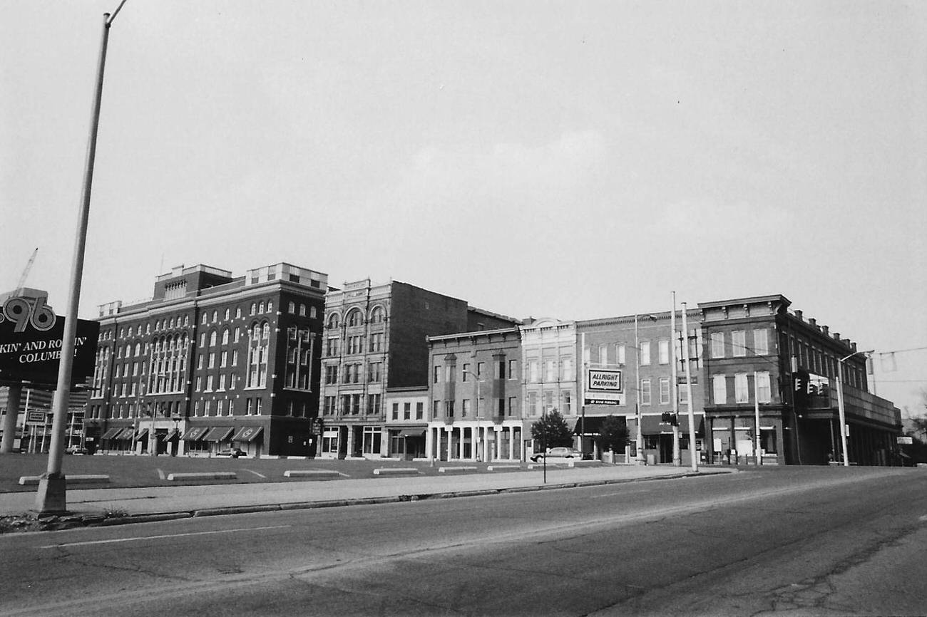 Great Southern Hotel on Mound Street, in use today as The Westin Columbus Hotel, 1988.