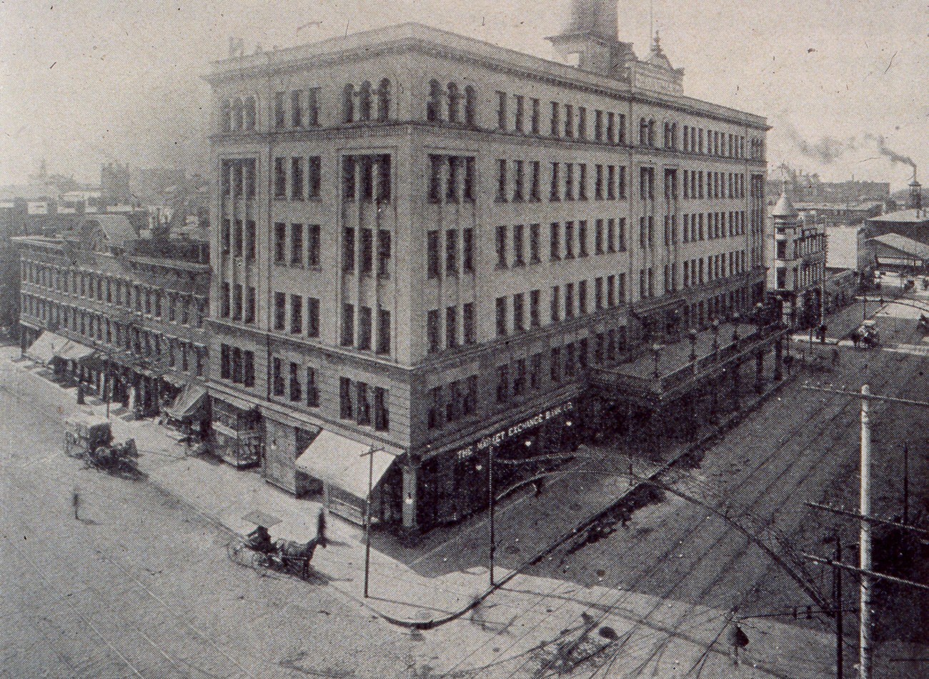 Hartman Hotel, a favorite for private dinners, opened in 1901 and became the Ohio Building in 1921, Circa 1909.