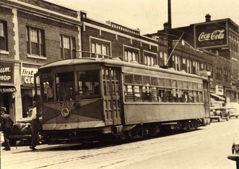 Streetcar No. 760 at Chittenden Ave. and N. High St., 1947.