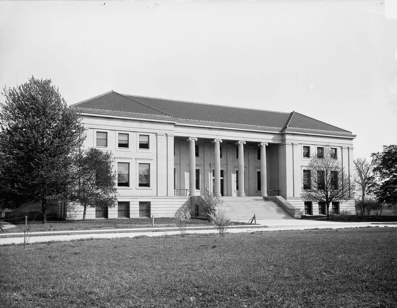 Page Hall, Ohio State University, Columbus, 1904