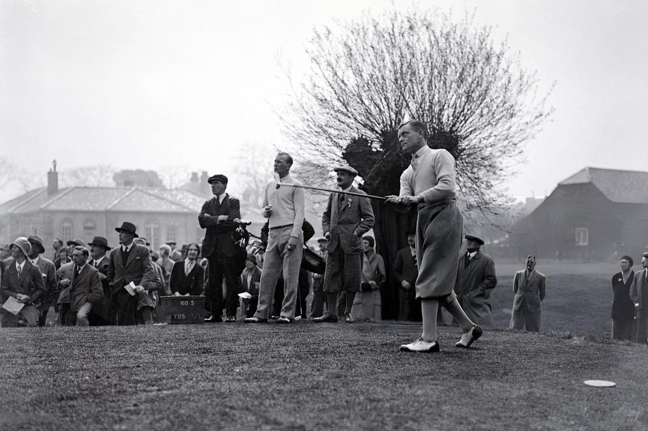 D McCulloch tees off against Archie Compston in a trial match for the Great Britain team selection for the Ryder Cup, Columbus, Ohio