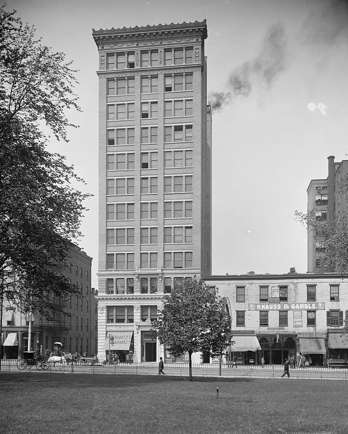 Harrison Building in Columbus, Ohio, 1906.