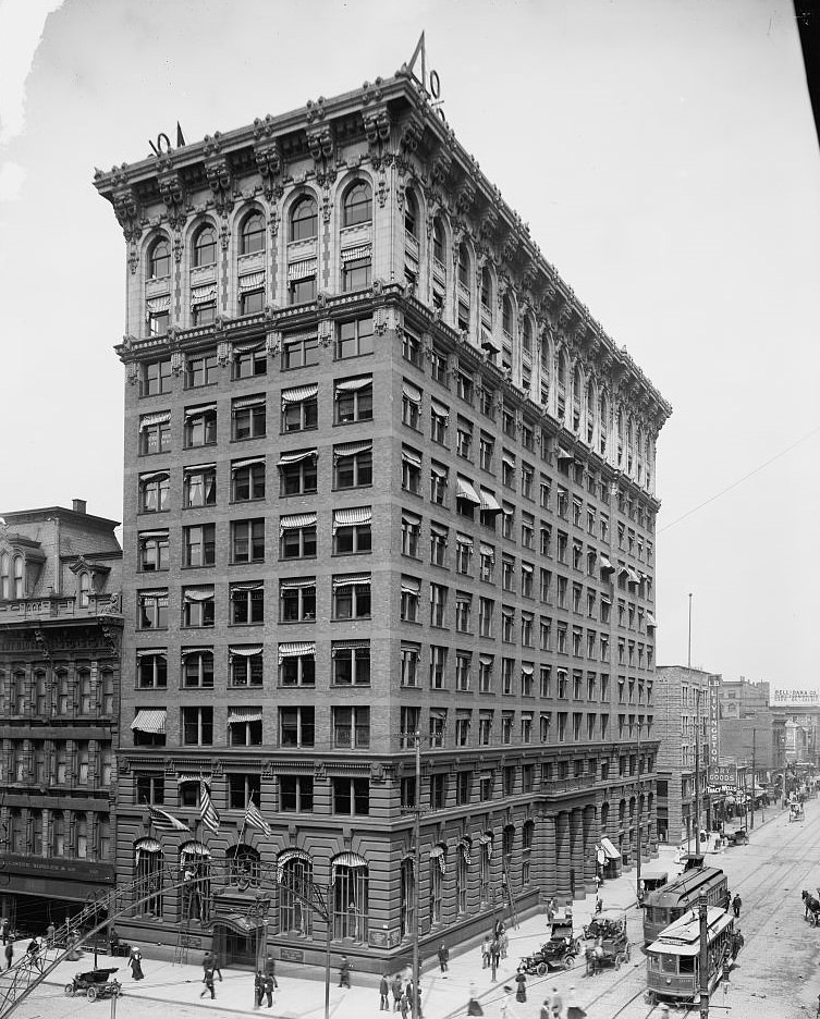 Columbus Savings & Trust Company building in Columbus, Ohio, 1900s