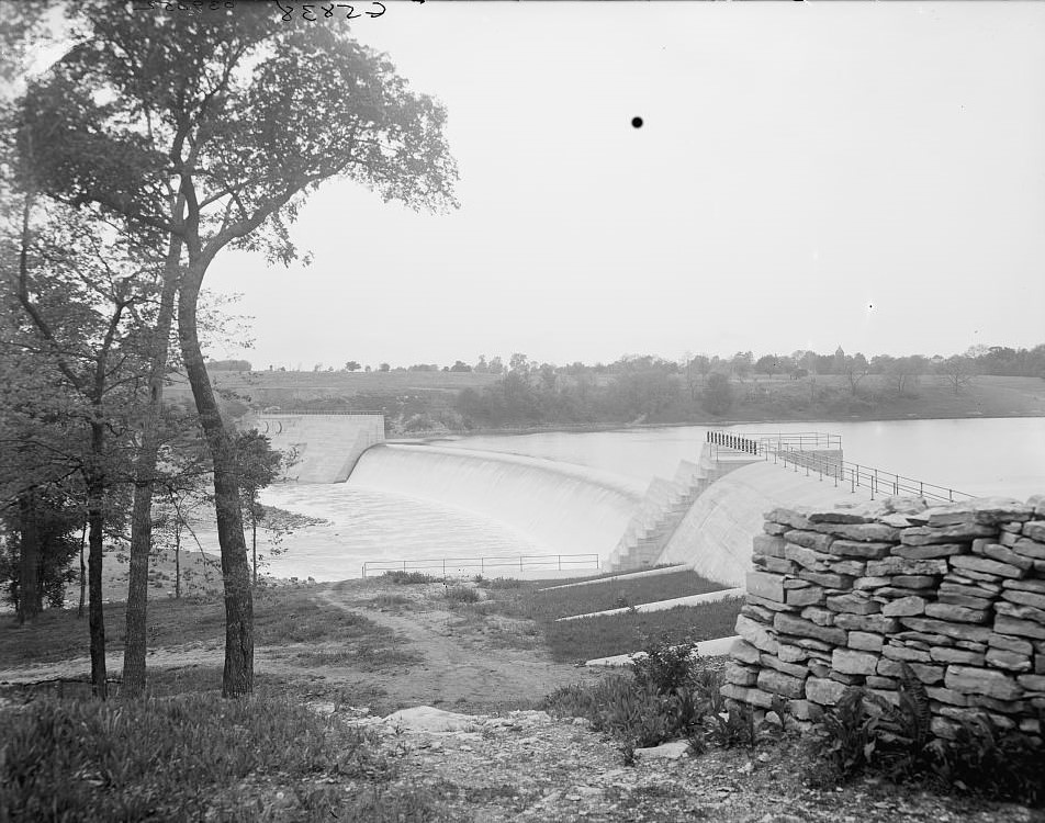 Storage dam in Columbus, Ohio, 1900s